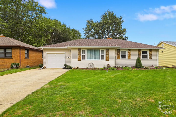 Property Photo:  272 Belmont Avenue  IL 60914 