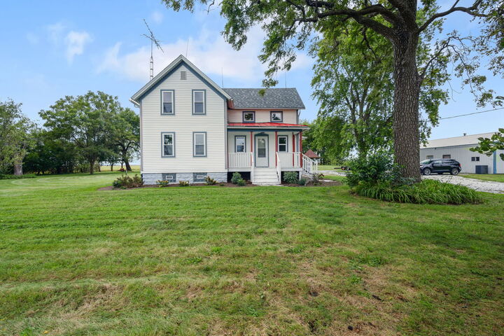 Property Photo: 3577 E 5000N Road N IL 60914