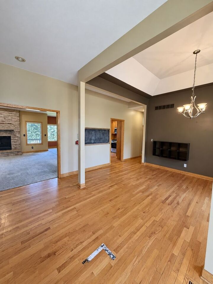 Property Photo:  635 Nathan Lattin Lane  IL 60178 