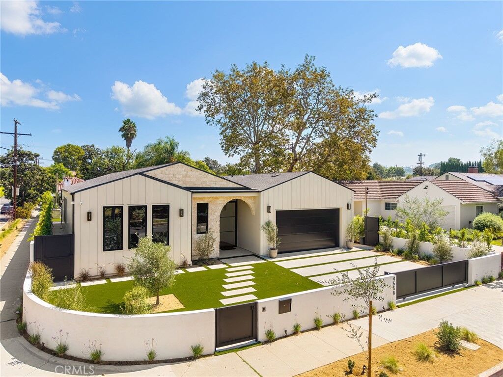 Property Photo:  4558 Allott Avenue  CA 91423 