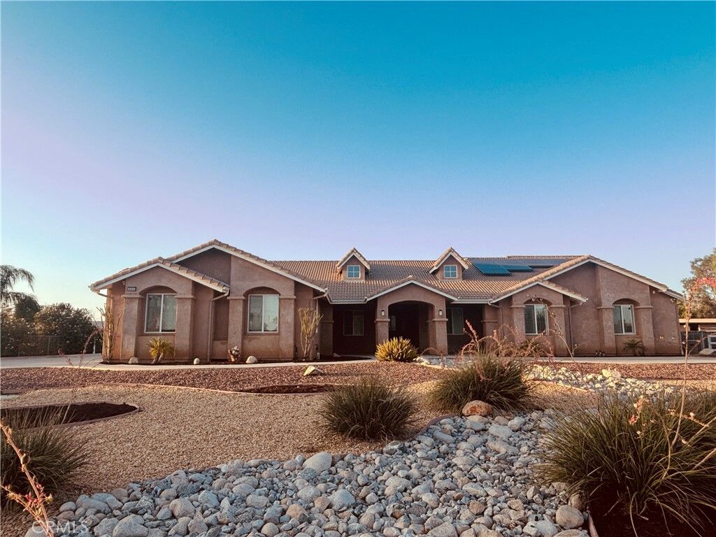 Property Photo: 29320 Calle De Caballos CA 92585