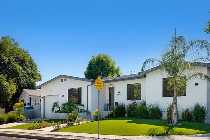 Property Photo: 17812 Bromley Court CA 91316