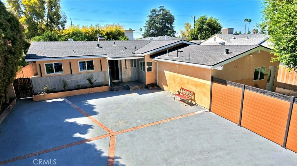 Property Photo:  18114 Schoenborn  CA 91325 