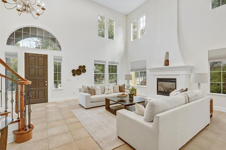Property Photo: 2100 Lamego Way CA 95762