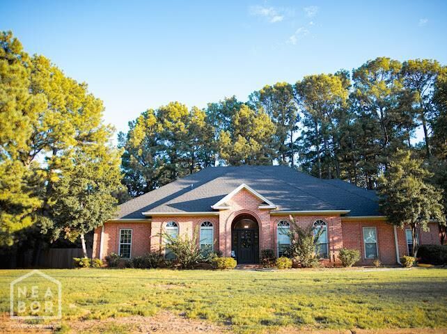 Property Photo: 1009 Rossland AR 72404