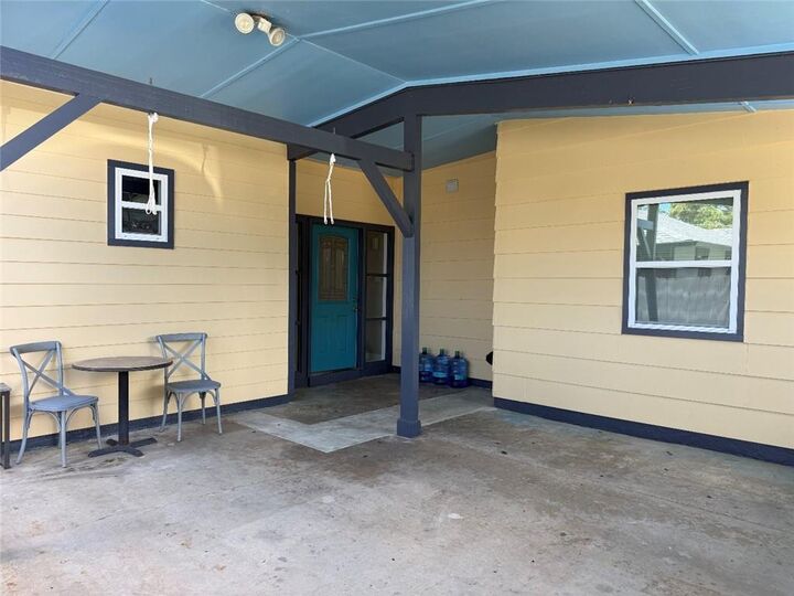 Property Photo:  1609 Farrington Drive  LA 70072 