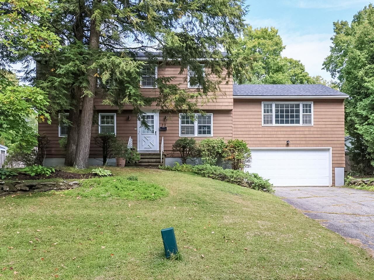 Property Photo:  22 Sandalwood Road  VT 05403 