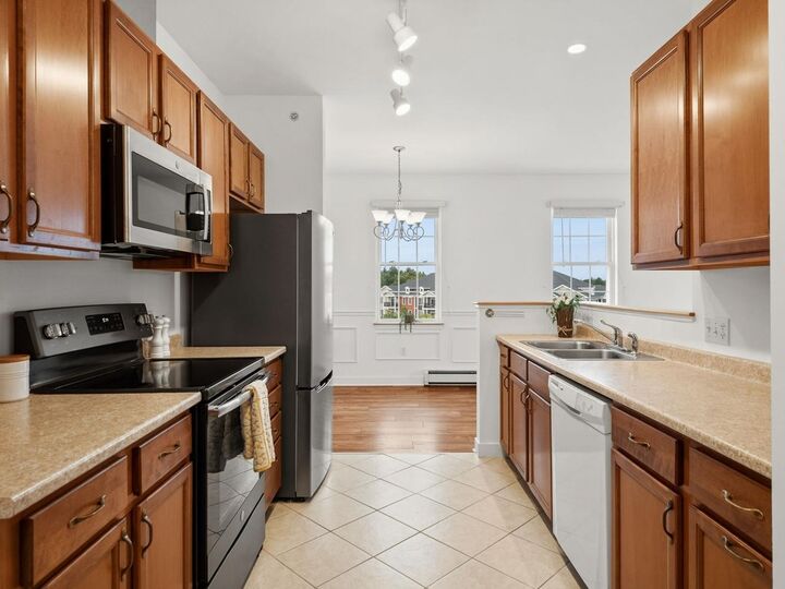 Property Photo:  42 Severance Green  VT 05446 