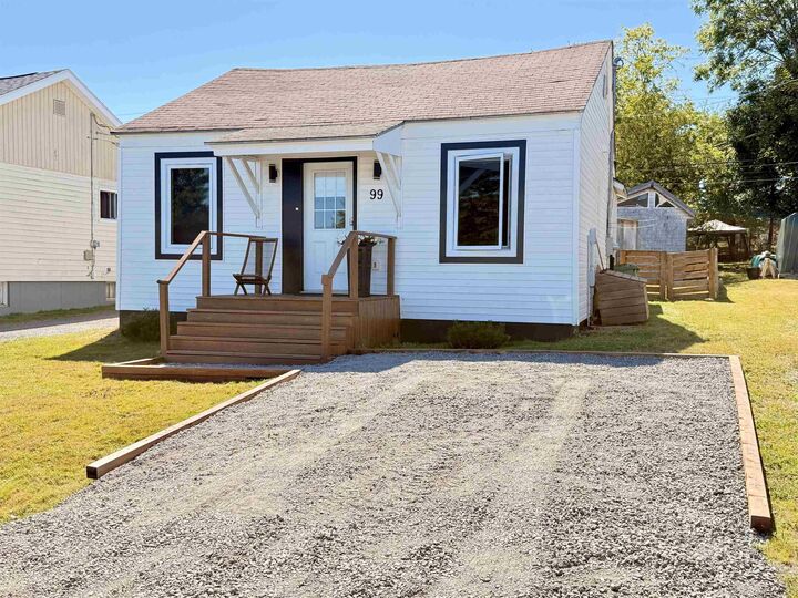 Property Photo: 99 Cedar Street NS B0K 1H0