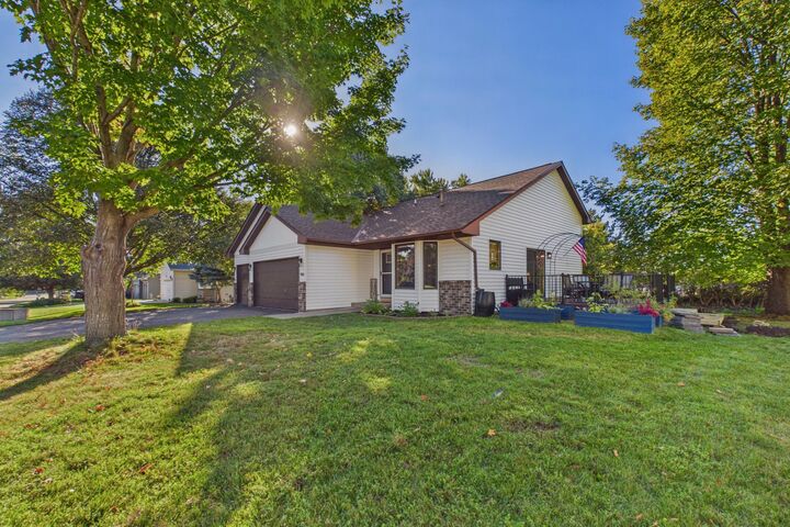 Property Photo:  7081 Upper 36th Street N  MN 55128 