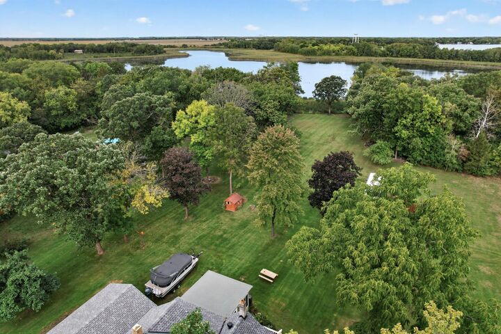 Property Photo:  381 Lake Street S  MN 55309 