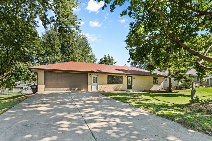 Property Photo: 2566 Beacon Street MN 55113