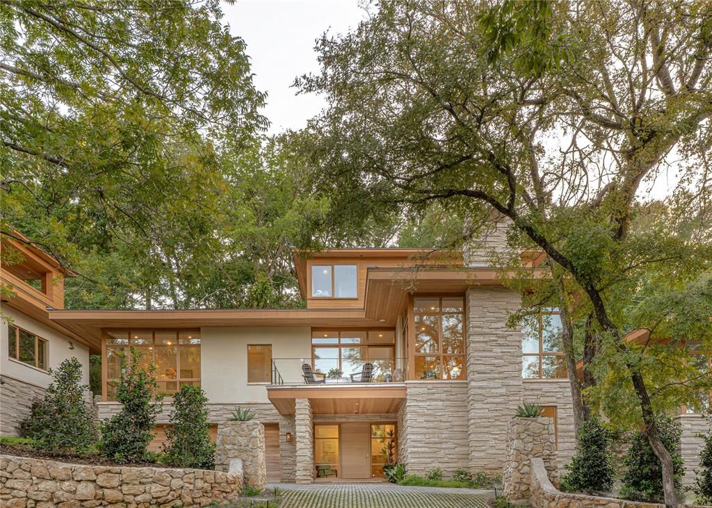 Property Photo: 5305 Quail Run Street TX 76107