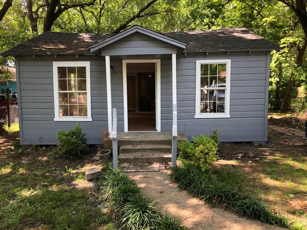 Property Photo:  8718 Dunlap Street  TX 75217 