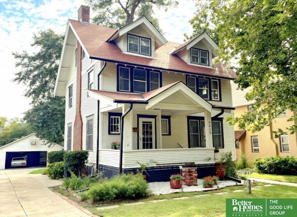 Property Photo:  4829 Farnam Street  NE 68132 