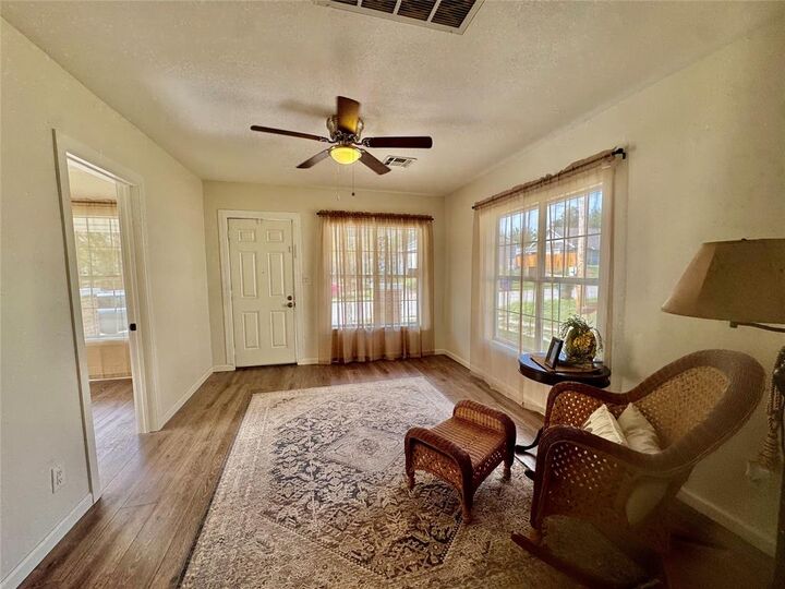 Property Photo:  517 S 11th Street  OK 73018 