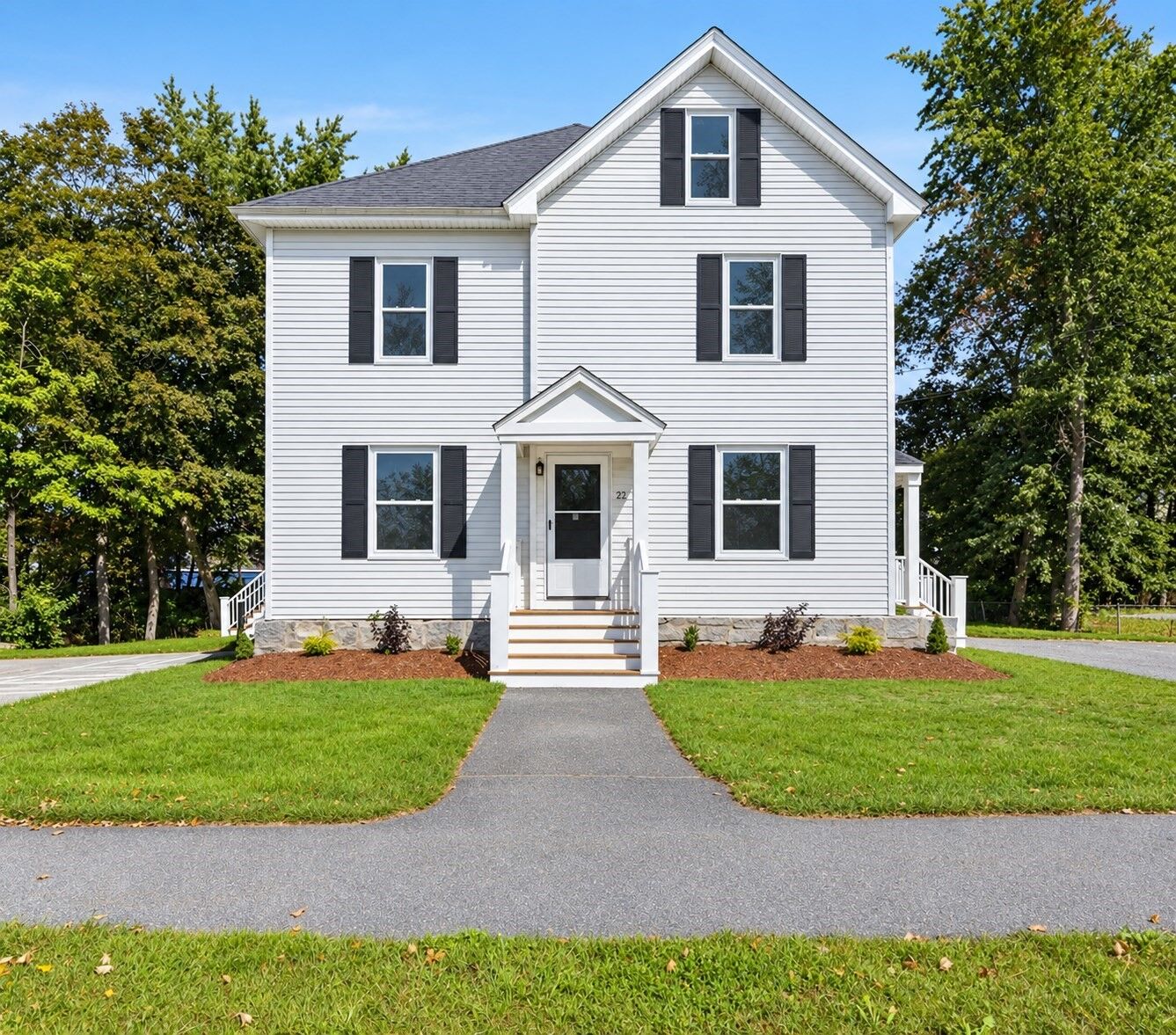 Property Photo: 22 Goldsmith Street 4 MA 01460