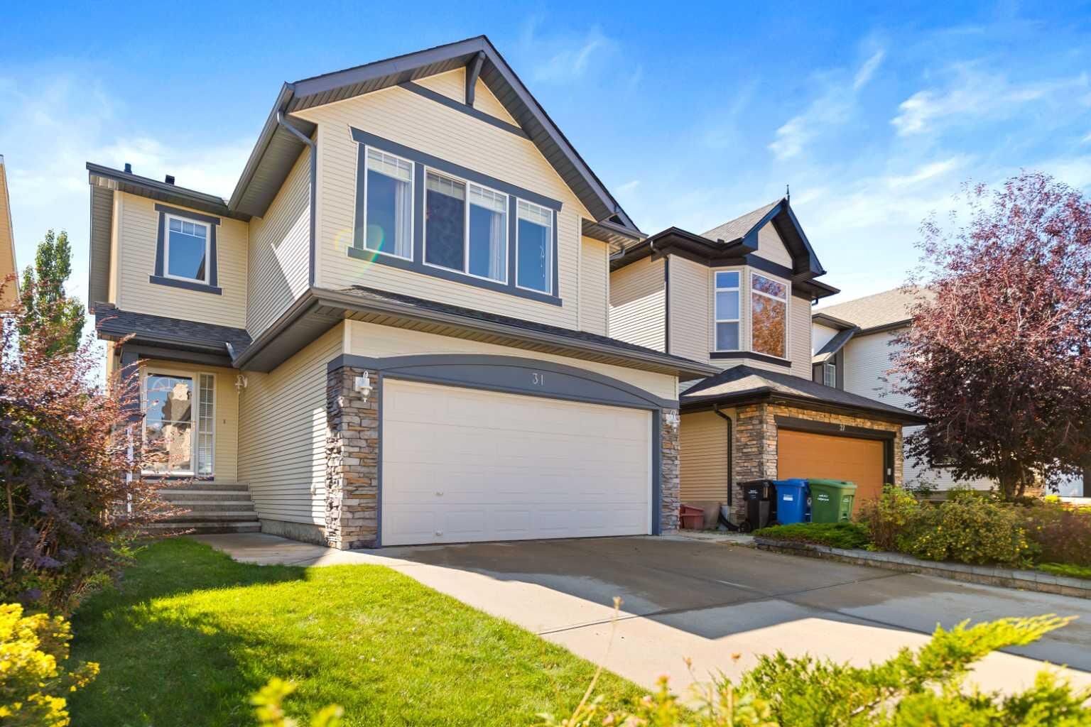Property Photo: 31 Springborough Way SW AB T3H 5T3