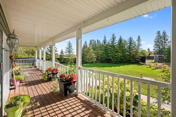 Property Photo:  5009 50 Street  AB T0B 4G0 