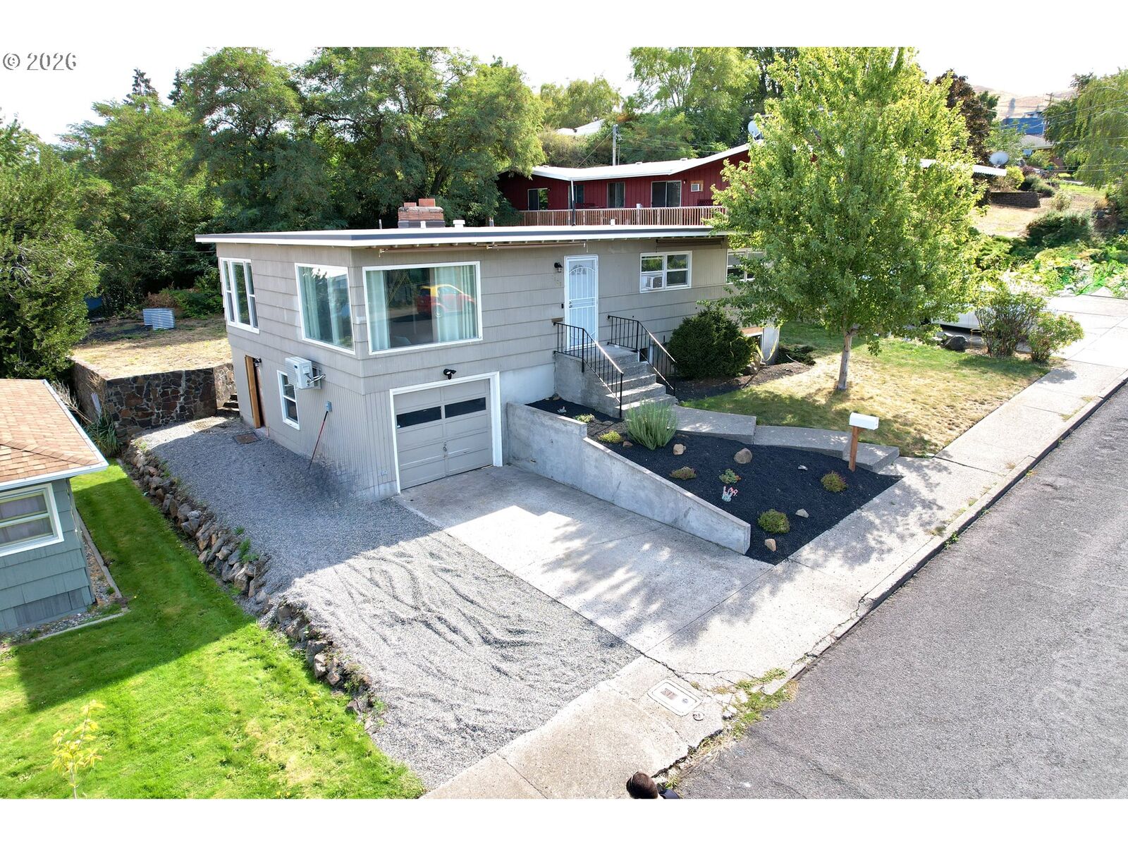 Property Photo: 1106 Oregon St OR 97058