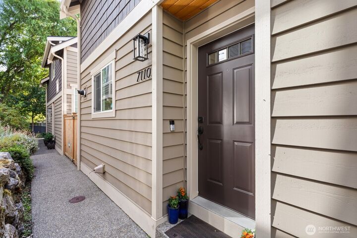 Property Photo:  7110  California Avenue SW  WA 98136 