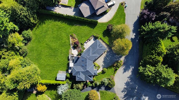 Property Photo: 21109 50 Drive SE WA 98021
