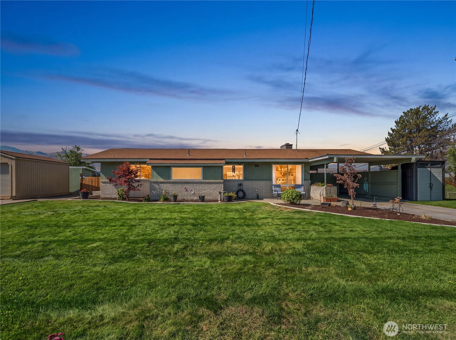 Property Photo:  1226 N Ashland Avenue  WA 98802 