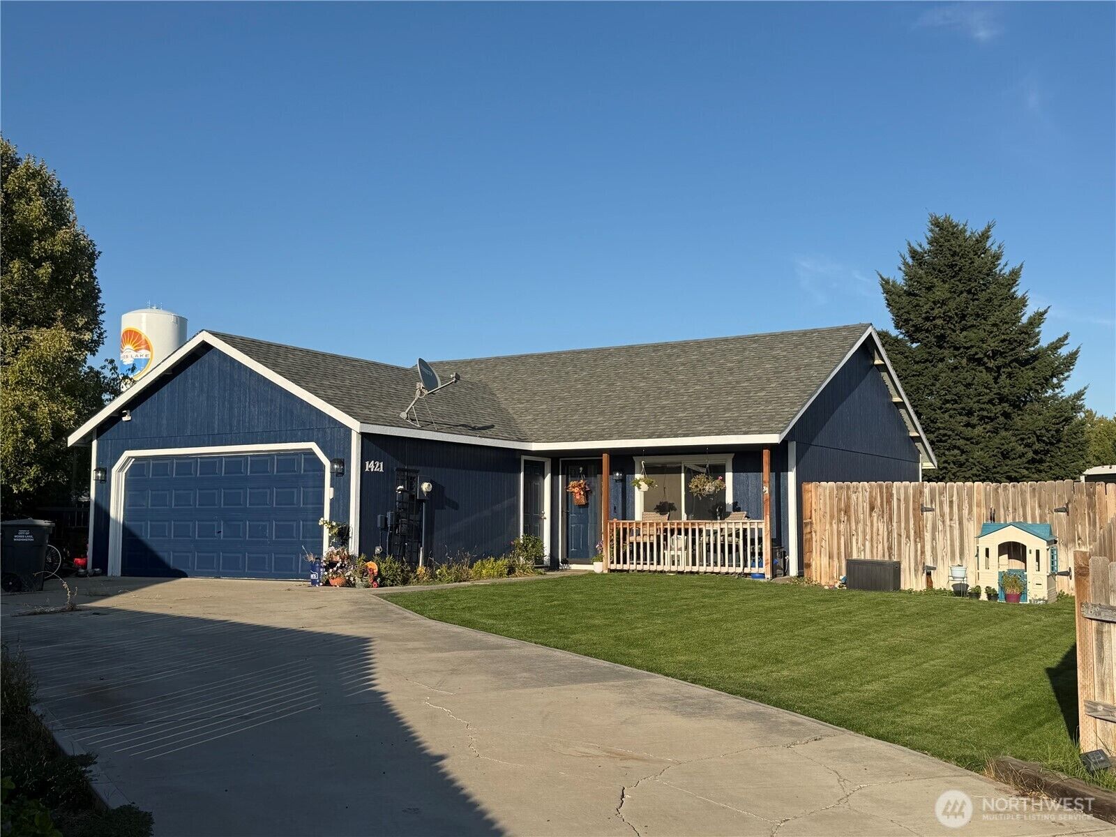 Property Photo:  1421 S Cougar Drive  WA 98827 