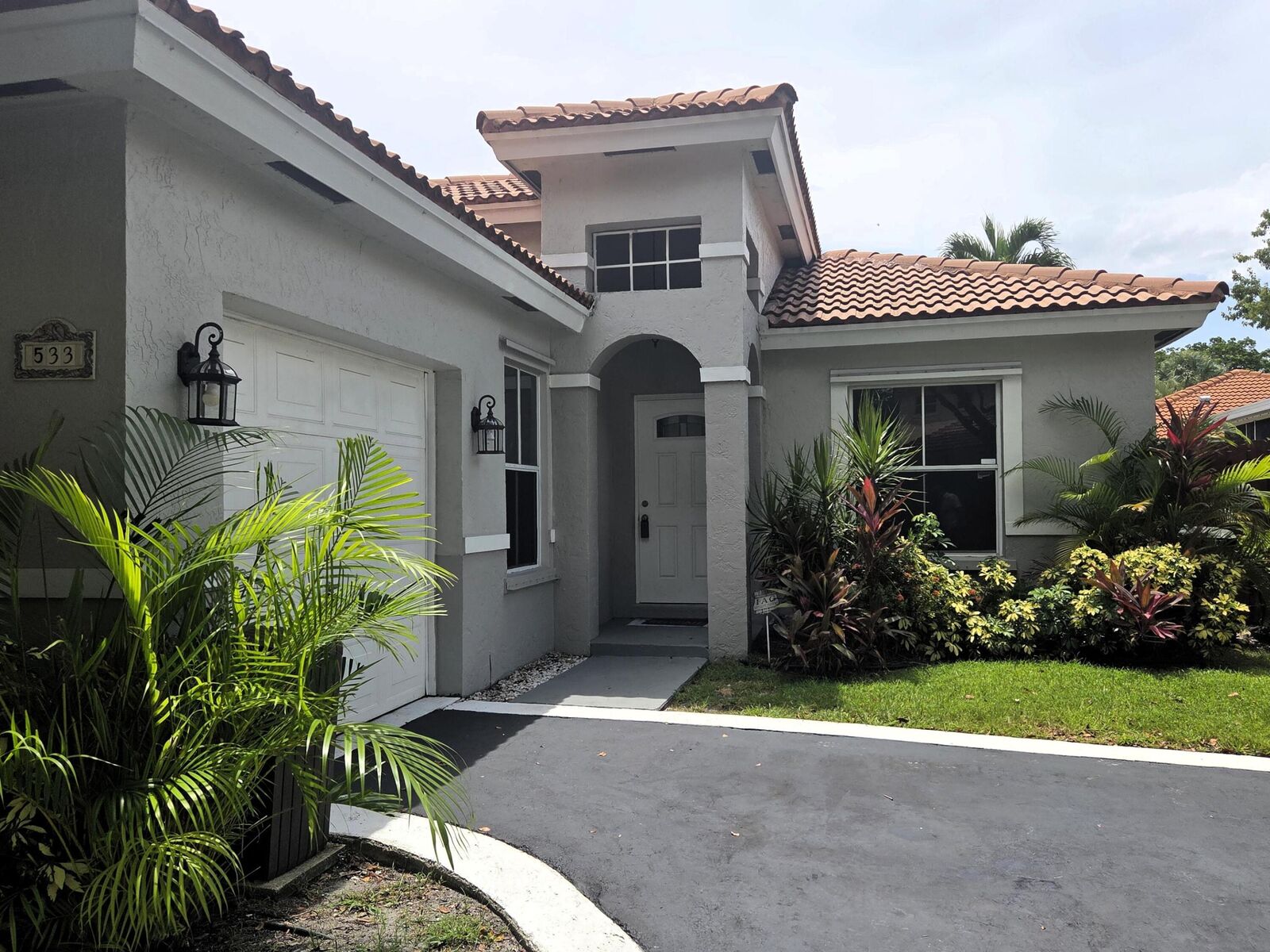 Property Photo: 533 NW 47th Avenue FL 33063