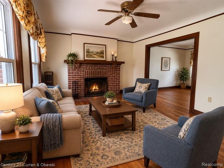 Property Photo:  21507 Edna Street  MI 48124 