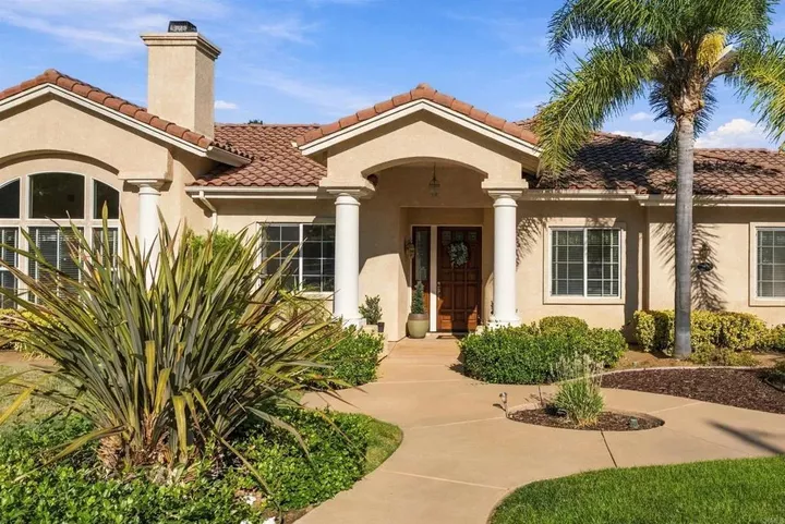 Property Photo:  492 Old Via Rancho Drive  CA 92029 