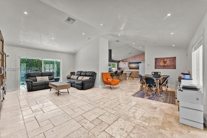 Property Photo: 11464 SW 100th Ter FL 33176