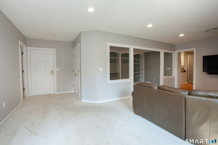 Property Photo: 15 Highland Street 101 CT 06119