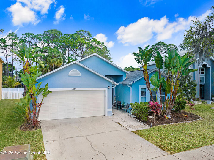 Property Photo: 1652 La Maderia Drive SW FL 32908
