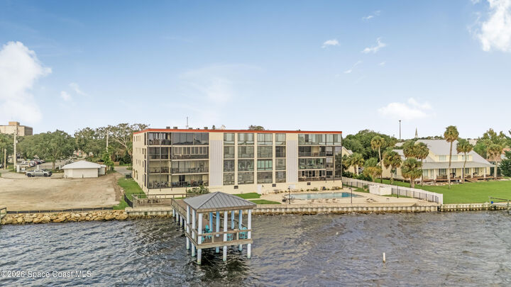 Property Photo: 525 Indian River Avenue FL 32796