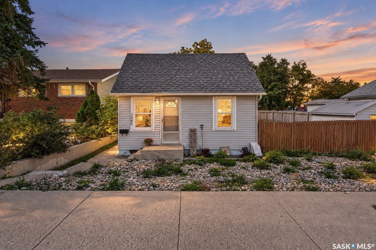 Property Photo:  1080 9th Avenue SW  SK S6H 5X5 
