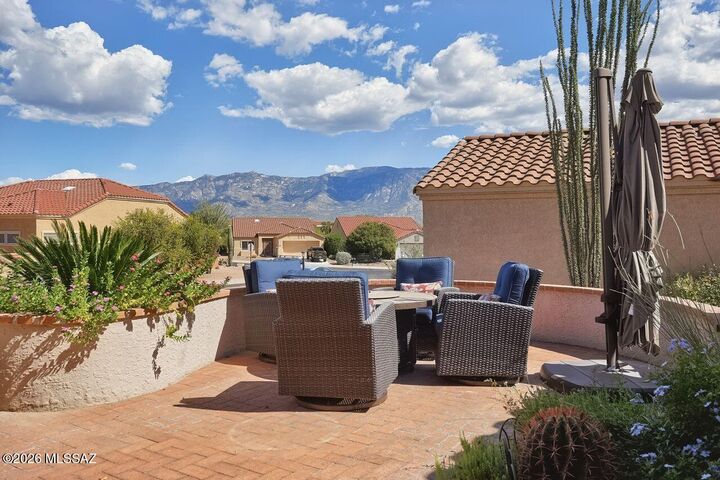 Property Photo:  922 E Welton Drive  AZ 85755 