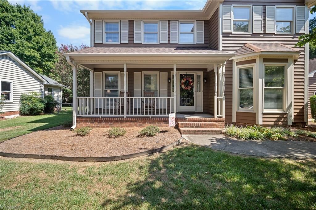 Property Photo: 3804 Oak Forest Drive NC 27265