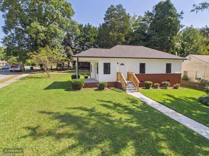 Property Photo:  812 Arlington Street  NC 27260 