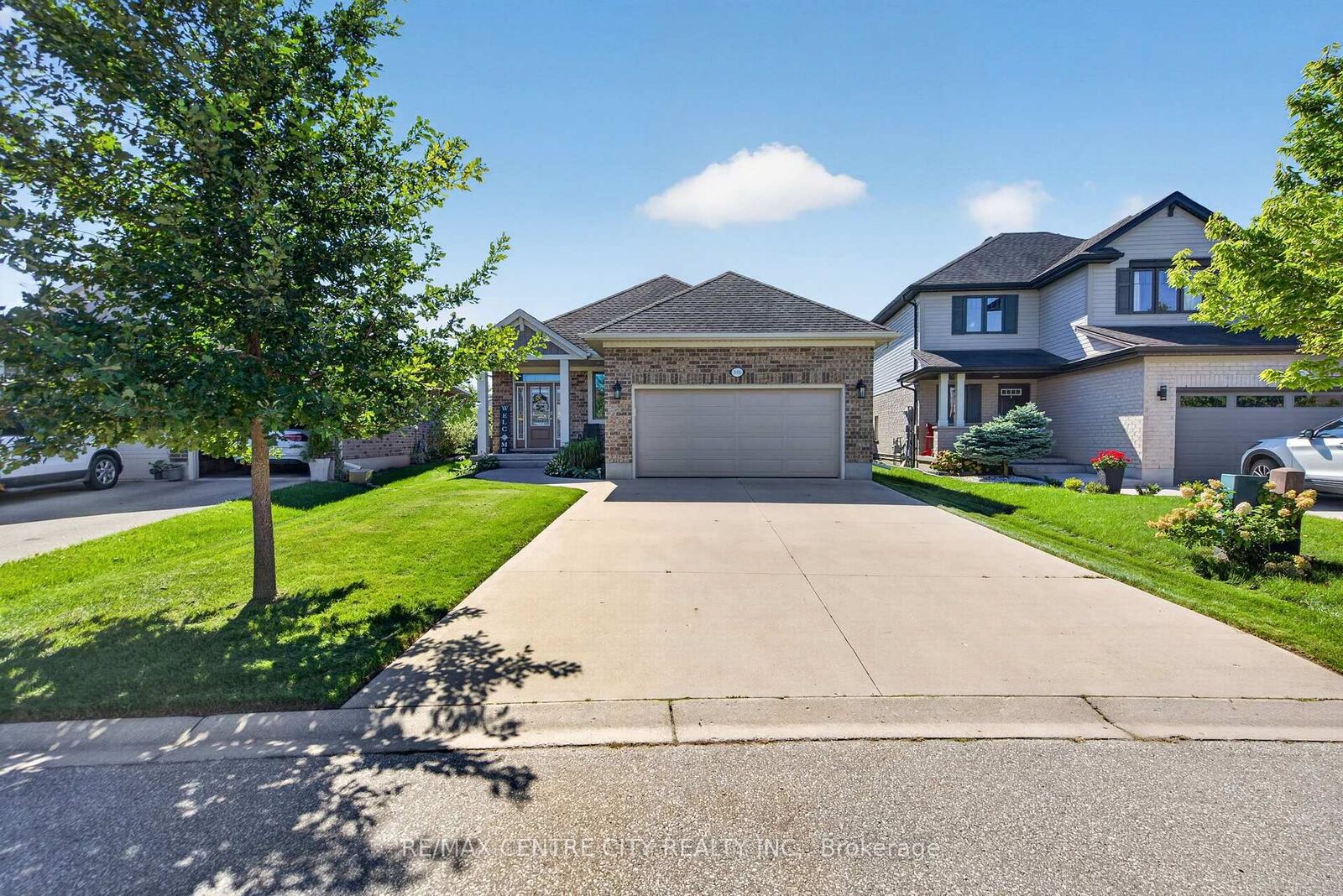 Property Photo:  108 Westlake Drive  ON N5P 0B7 