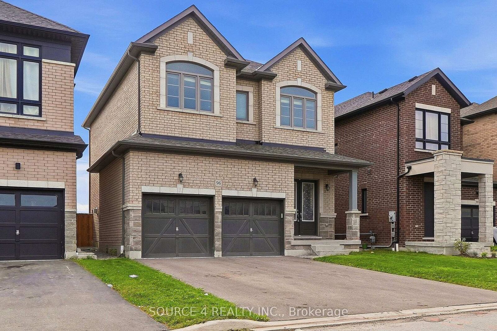 Property Photo:  96 Closson Drive  ON L1P 0M8 