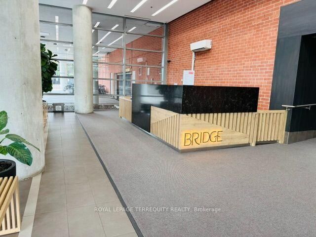 Property Photo:  38 Joe Shuster Way 710  ON M6K 0A5 