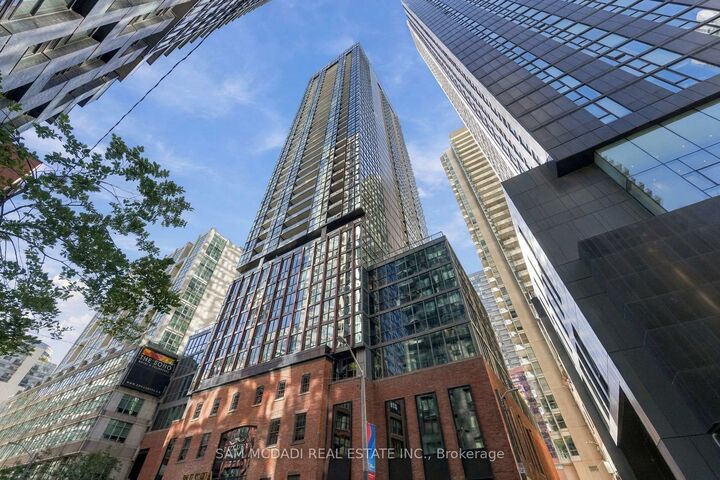 Property Photo: 88 Blue Jays Way 1603 ON M5V 0L7