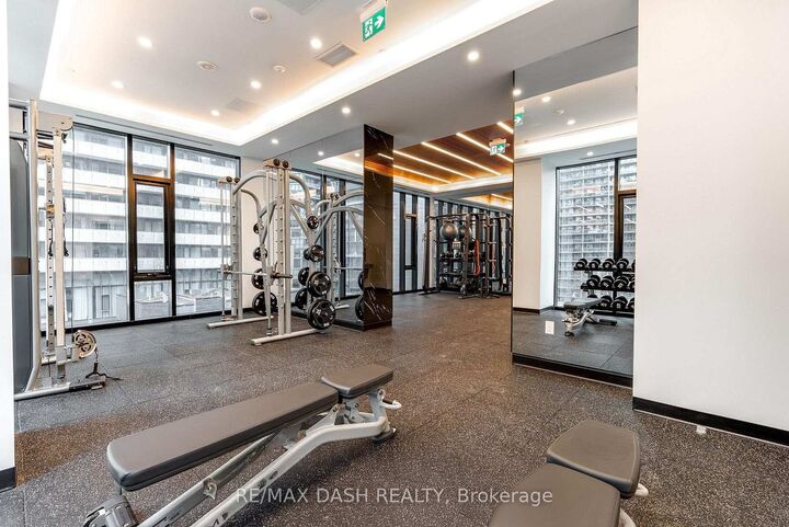 Property Photo:  634 Church Street 4802  ON M4Y 0G9 