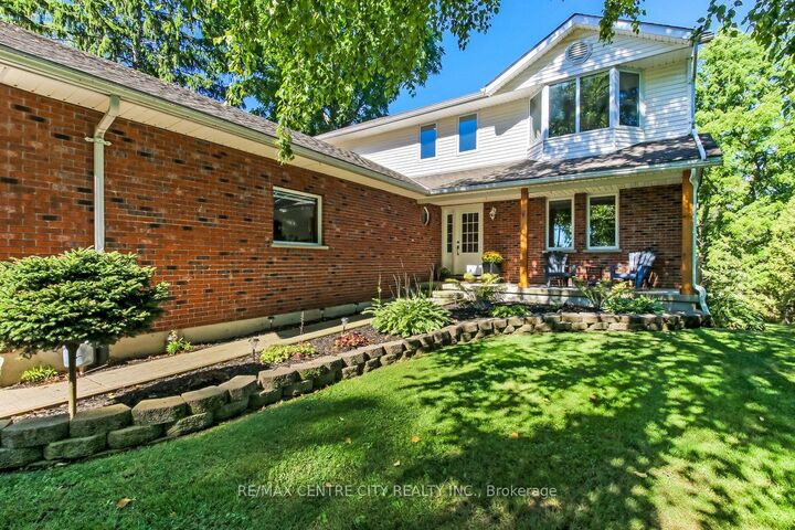 Property Photo:  37450 Lake Line  ON N5L 1J1 