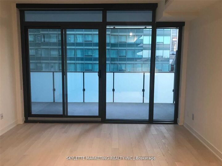 Property Photo:  25 Richmond Street E 1011  ON M5C 0A6 
