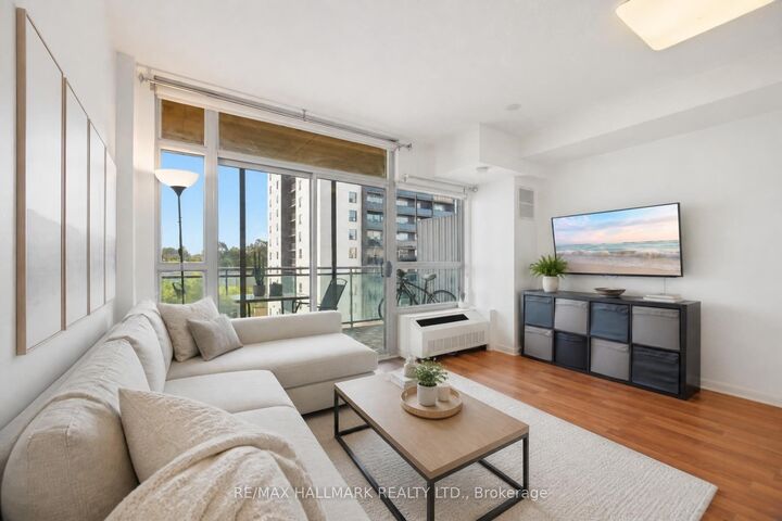 Property Photo: 2464 Weston Road 505 ON M9N 2A2
