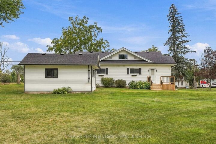 Property Photo:  10 Northport Street  ON K0K 2T0 