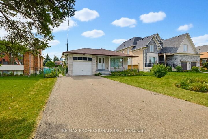 Property Photo:  4038 Wilcox Road  ON L4Z 1B7 