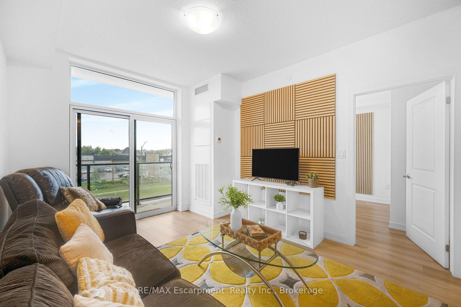 Property Photo:  470 Dundas Street E 309  ON L8B 2A6 